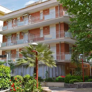 Arno Hotel